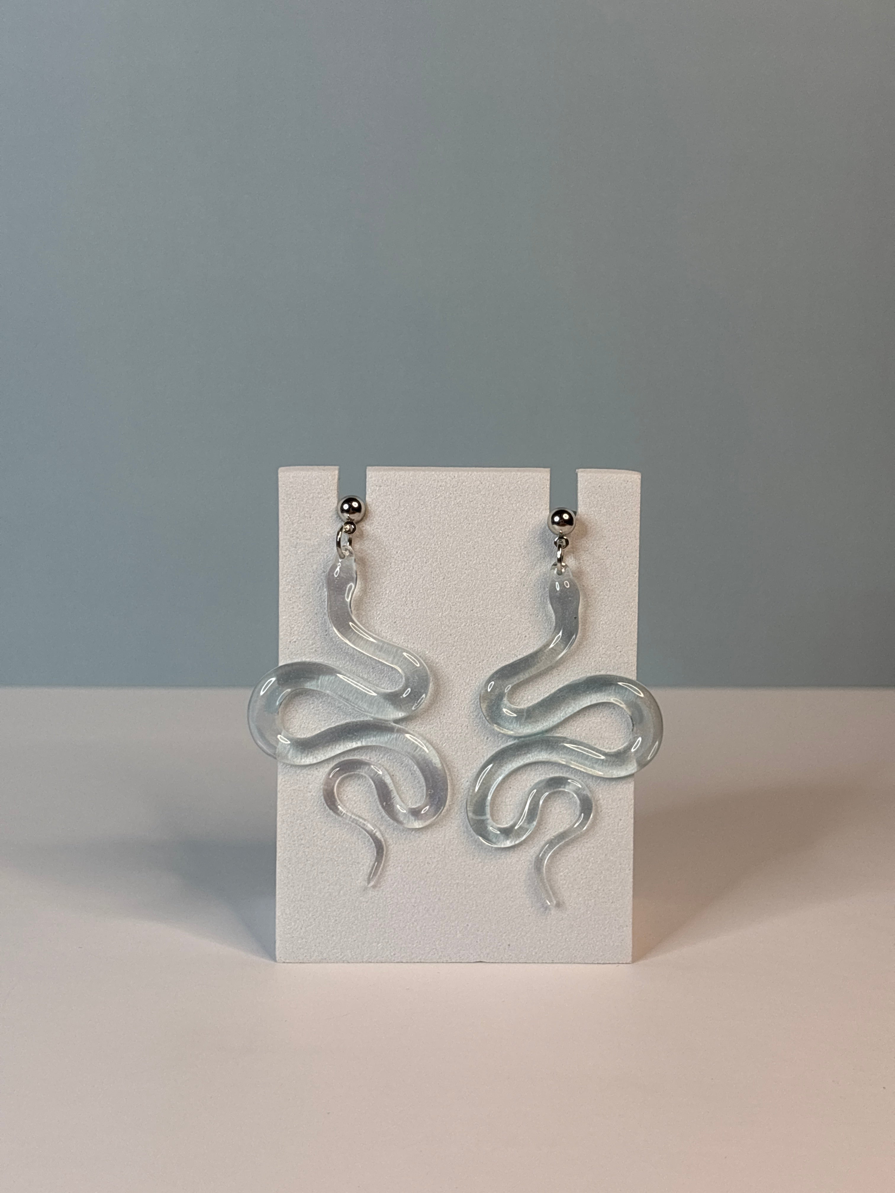 Shadow Fang - Nova Girl Corp