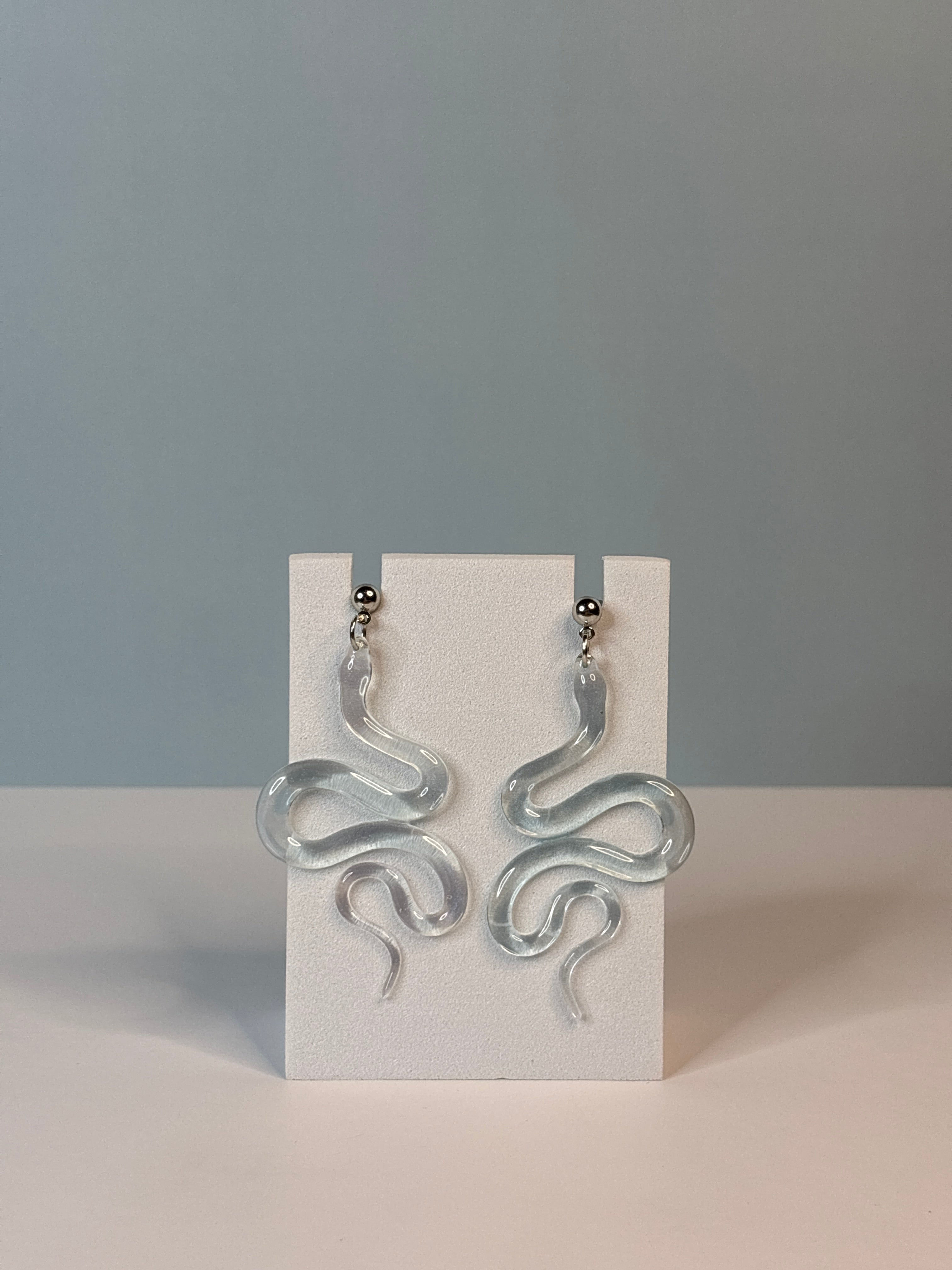 Shadow Fang - Nova Girl Corp