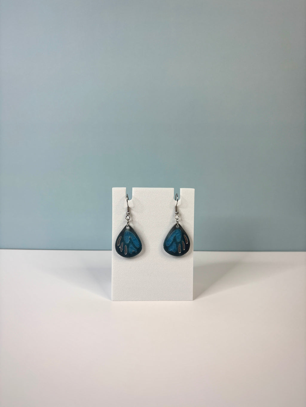 Morpho Glow - Nova Girl Corp